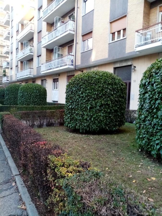 Bruno Turin Apartment Near The Metro Коленьо Екстериор снимка