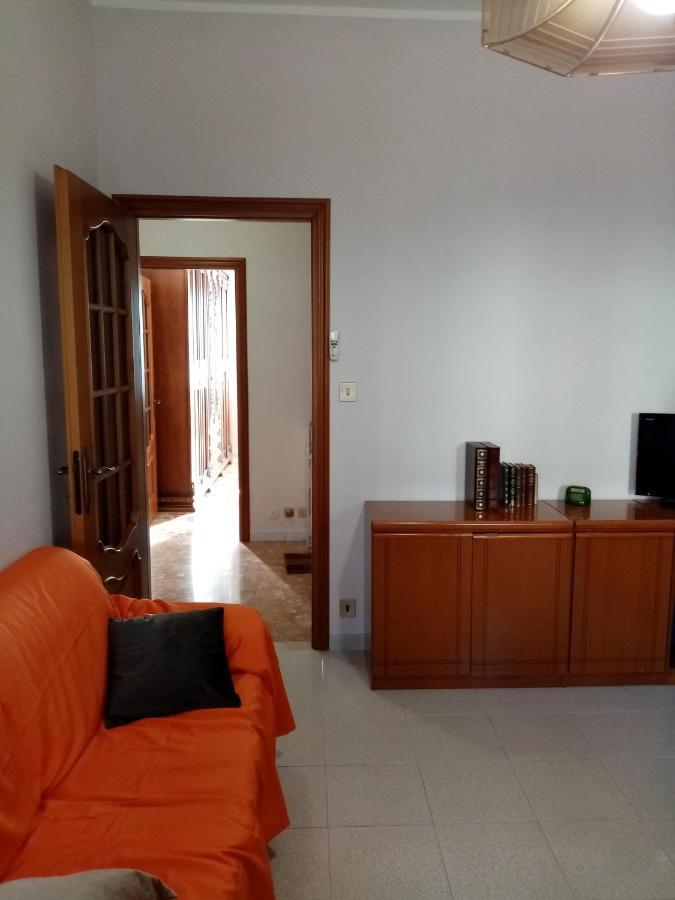 Bruno Turin Apartment Near The Metro Коленьо Екстериор снимка