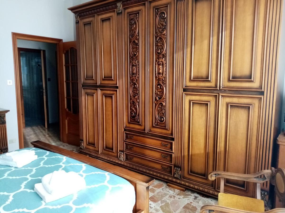 Bruno Turin Apartment Near The Metro Коленьо Екстериор снимка