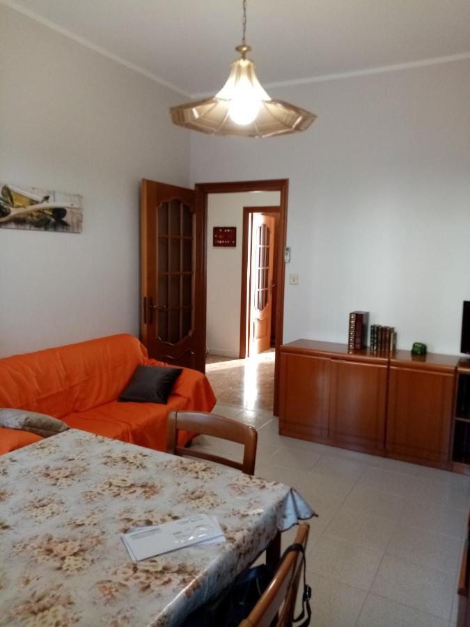 Bruno Turin Apartment Near The Metro Коленьо Екстериор снимка
